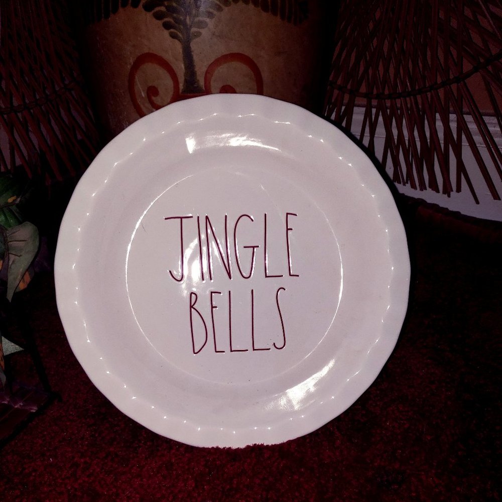Rae Dunn JINGLE BELLS Pie Dish